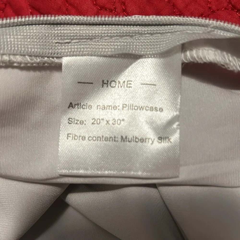 Silk pillowcase